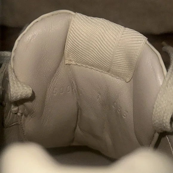 *SOLD*Gucci Rhyton Sneakers - Picture 11 of 11